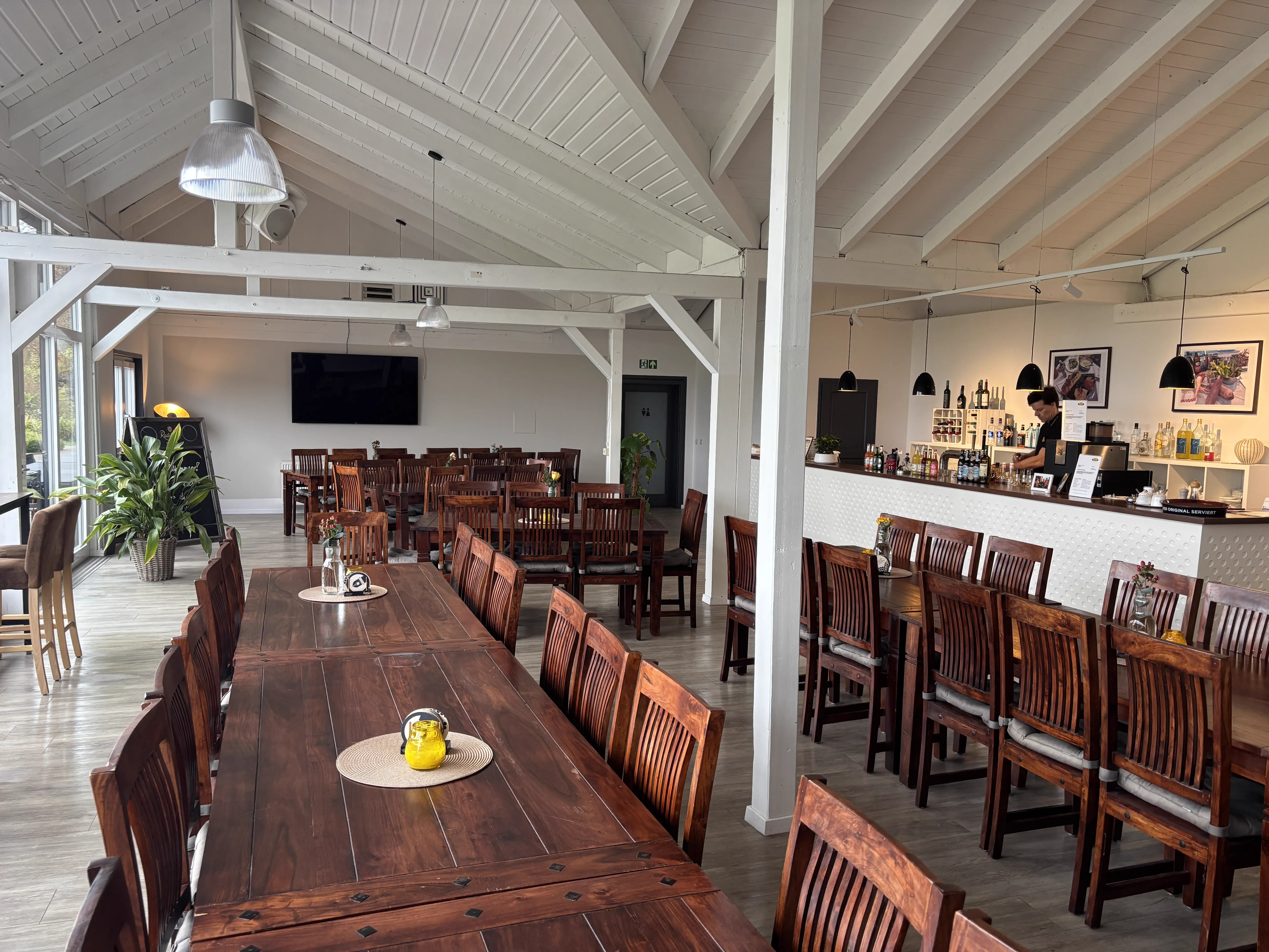 Hauptgastraum im Golf-Inn